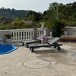 Fiore - Piscina E Idromassaggio