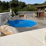 Fiore - Piscina E Idromassaggio Itri