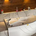 Fiore - Piscina E Idromassaggio * Itri