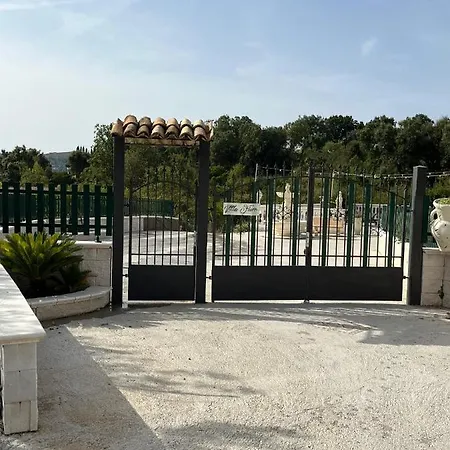 Hébergement de vacances Fiore - Piscina E Idromassaggio Itri
