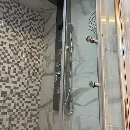 Fiore - Piscina E Idromassaggio Ferienhaus Itri