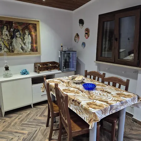 Fiore - Piscina E Idromassaggio Holiday home *
